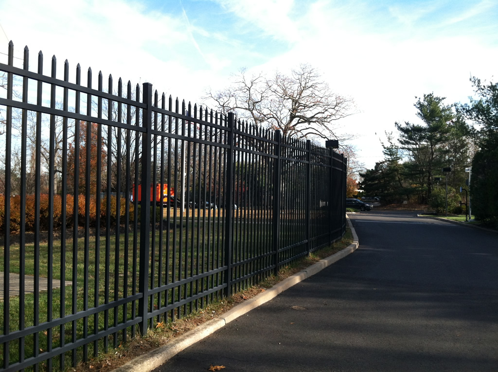 Commercial Aluminum fencing Columbus OH