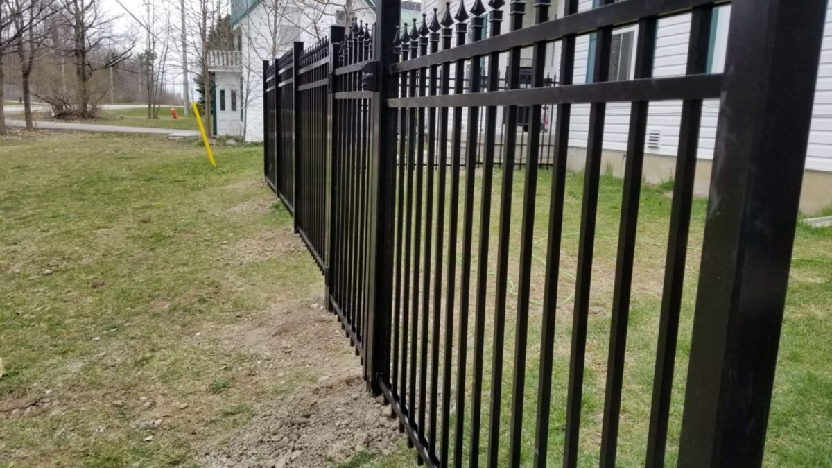 Aluminum Fence Contractor Columbus OH