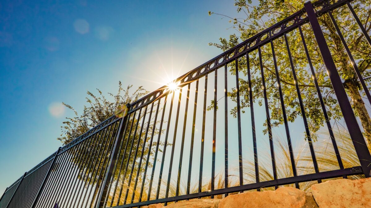 Columbus OH Commercial Fencing